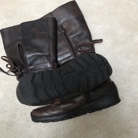 Winter Boots, leather upper, fur inside . - Picture 5 of 7